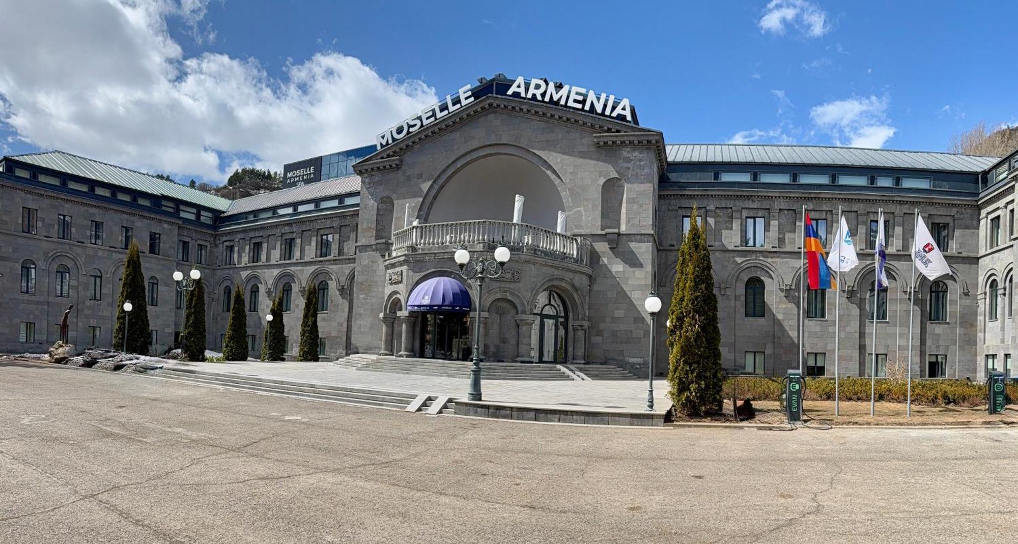 Armenia Hotel 제르무크 외부 사진